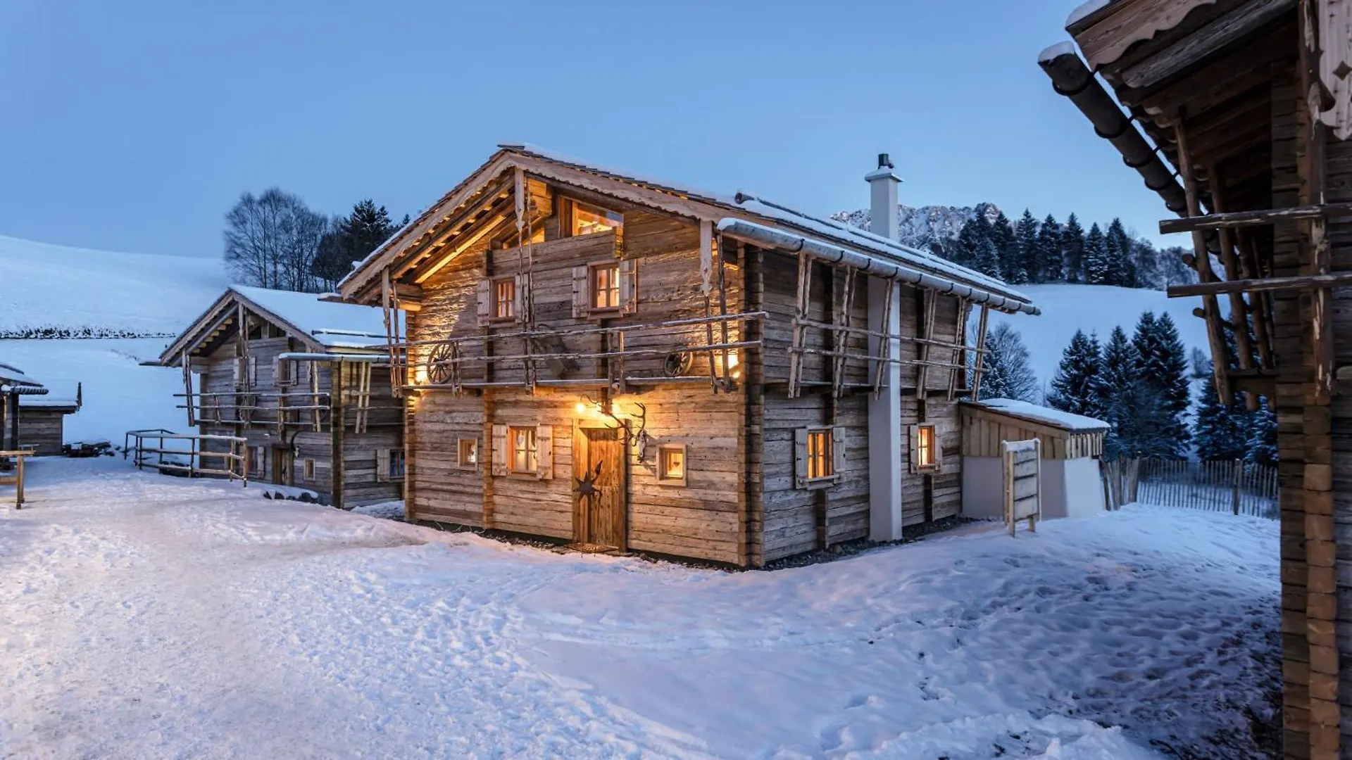 Schrofen Chalets ينغولز 0*,  النمسا