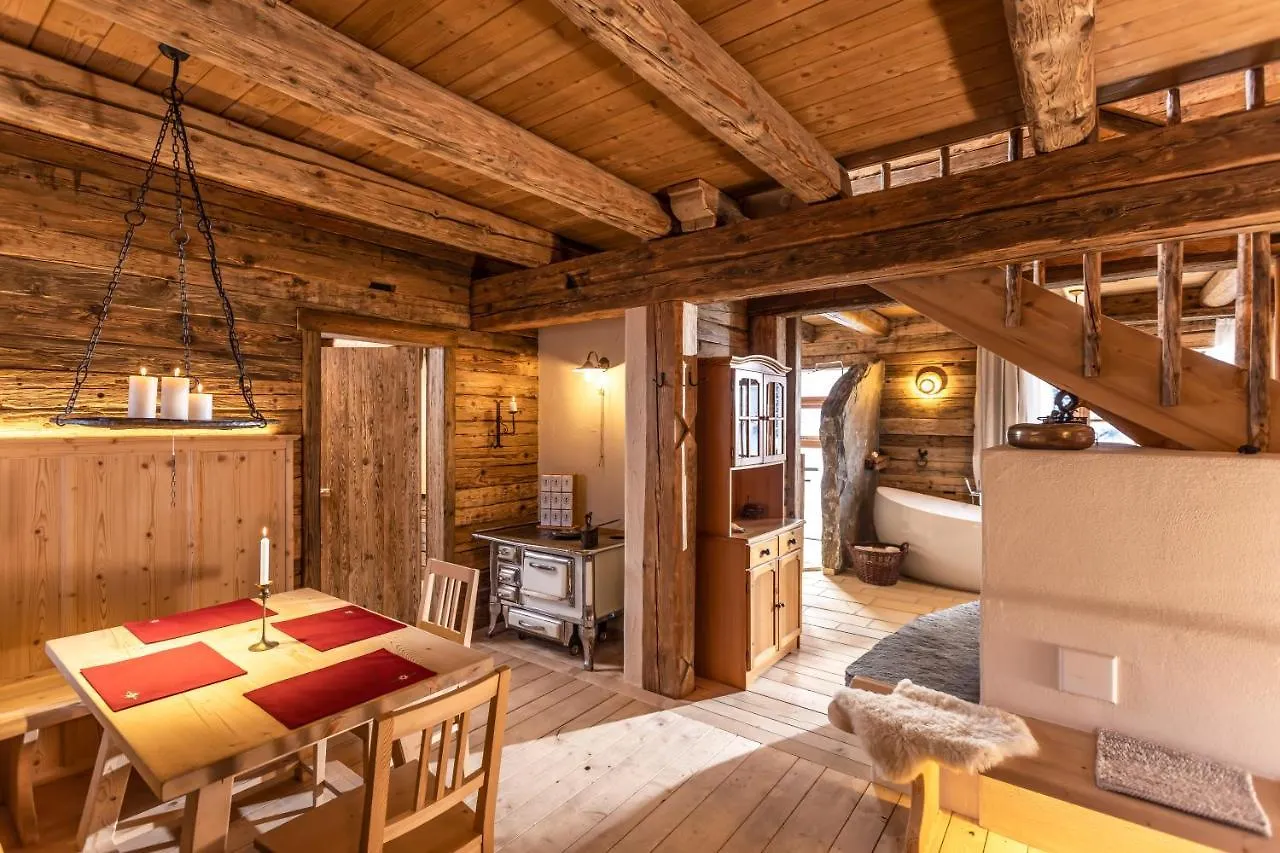 Schrofen Chalets Jungholz 0*,